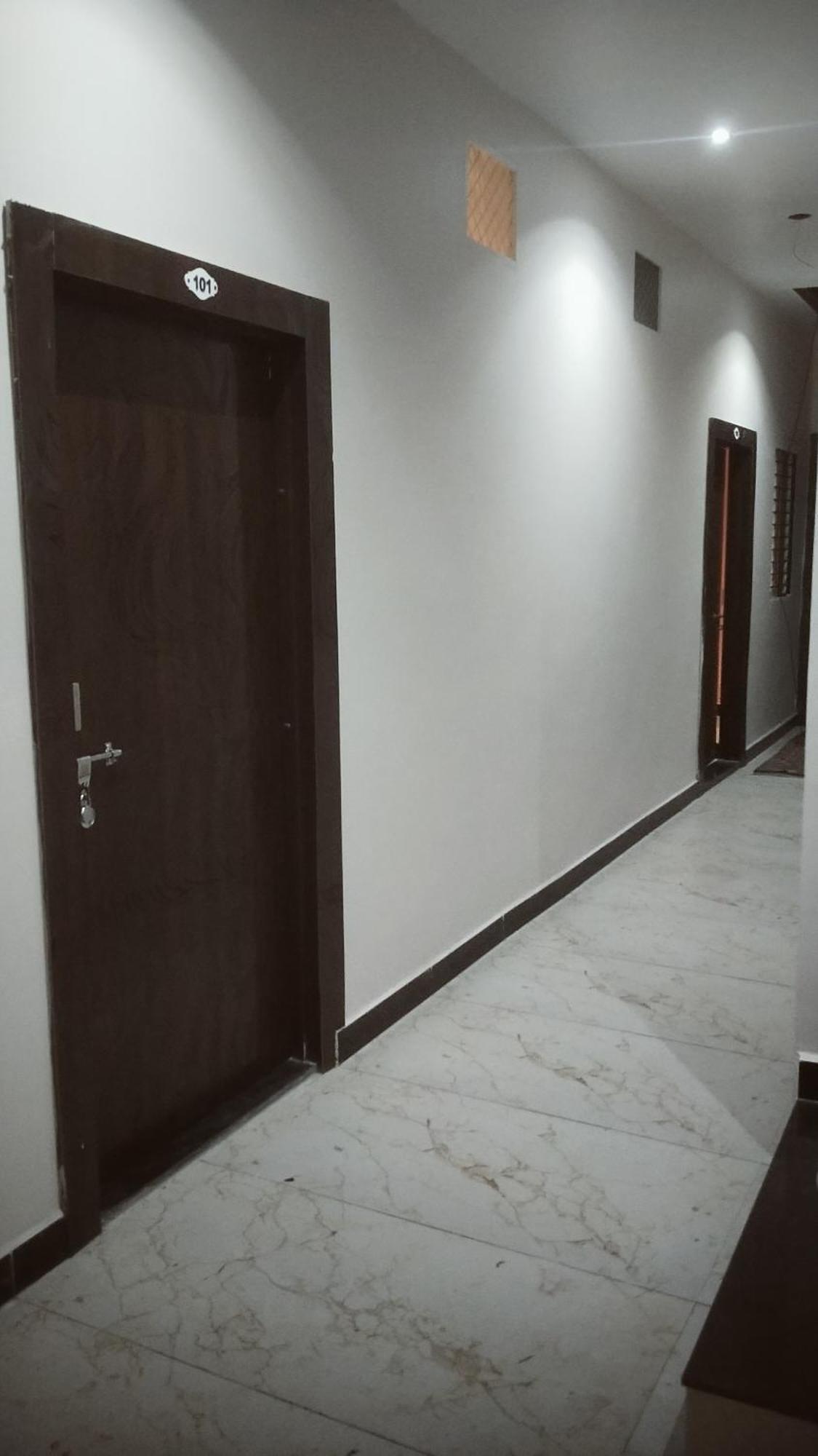 Shivlok Guest House Ujjain Exterior foto